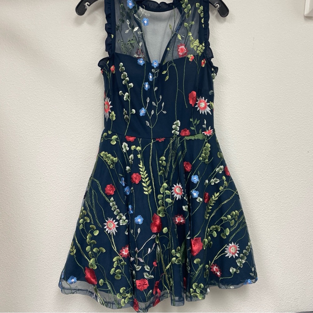 Blue Sheer Floral Embroidered Sleeveless Dress Sz 7